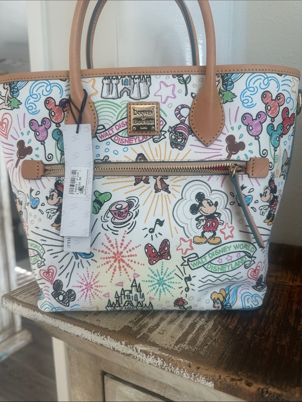 DisneyDooney & Bourke White Disney Sketch Tote with Multicolor wristlet Wallet. - Picture 4 of 11
